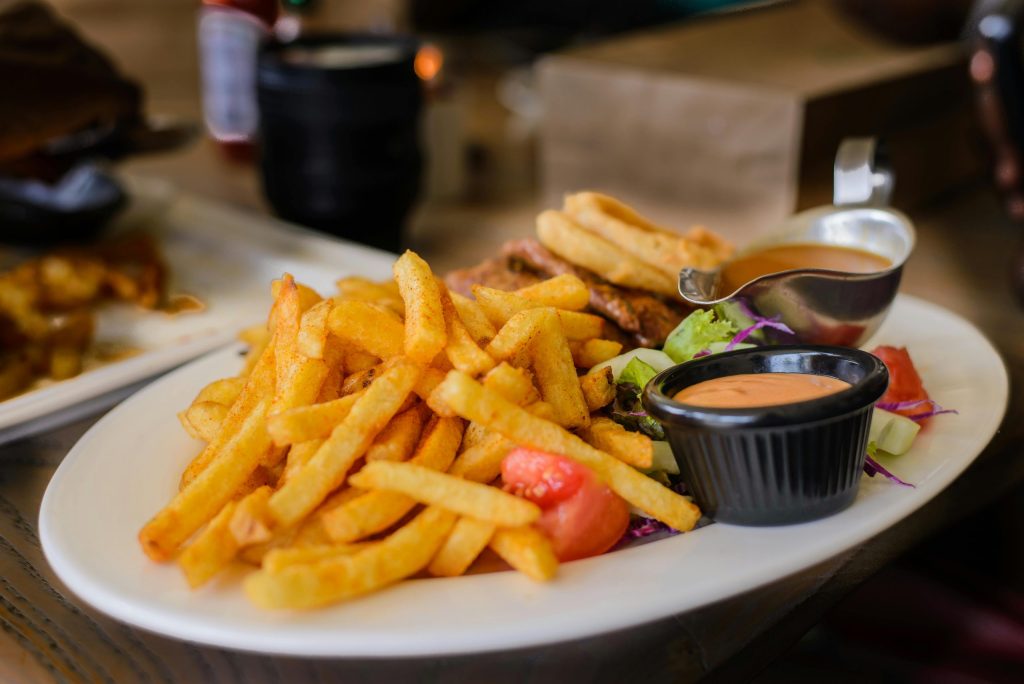 Her er hemmeligheten bak raskere sprøere kjøpepommes frites