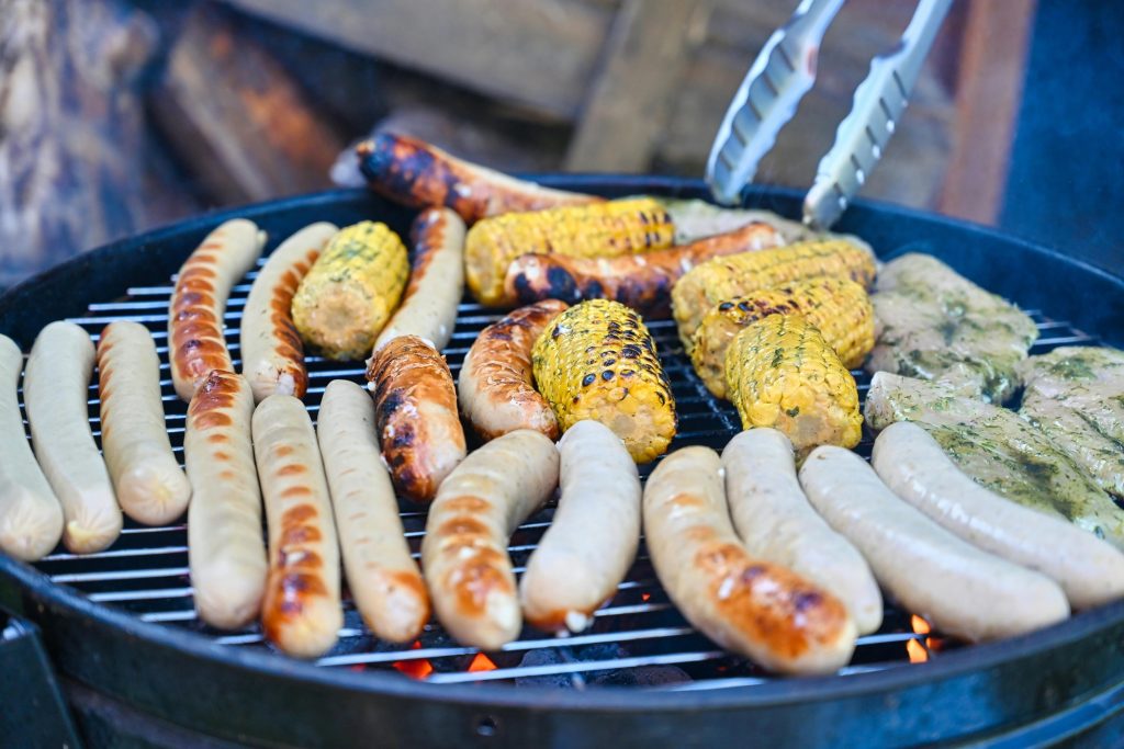 Din grillpølse vil aldri bli den samme igjen: Det gamle trikset fra Balkan – alle glemmer